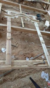 Gebyok gapuro tempel atau gebyok tipisan