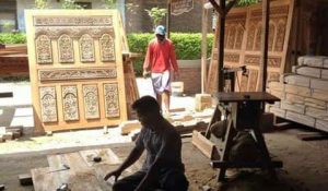 Toko gebyok dan perabotan rumah tangga