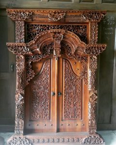 Jendela gebyok daun pintu ukir lemahan/rapet