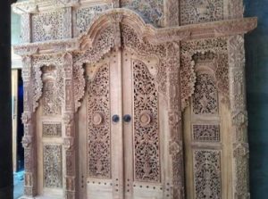 Perbeda.an harga gebyok spesialis gebyok jepara