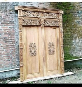 Gapuro Gebyok Tanpa Sampar