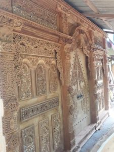 Gebyok 4 meter tersedia/stok