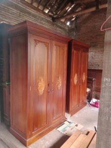 Kayu merbau bagus untuk bahan furniture