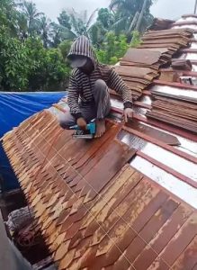 Sirap kayu ulin kuat dan tahan cuaca