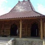 Rumah gebyok terkesan mewah dan unik