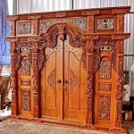 Pintu gebyok ukir